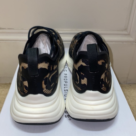 APL Streamline Leopard Size 7 NIB ๐ - Picture 8 of 14